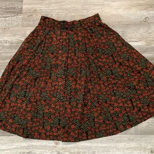 NWOT- LulaRoe Madison Pleated Floral Skirt w/ Pockets